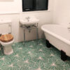 baldosas hidráulicas hexagonales en baños