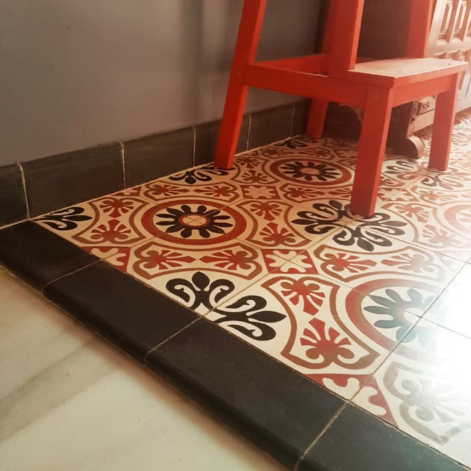 encaustic tiles mosaic kitchen step