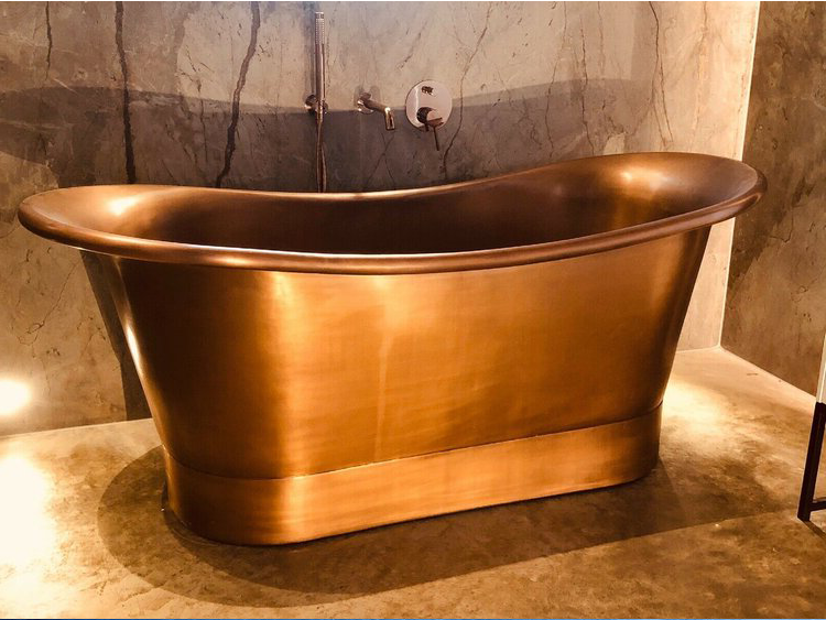 Copper bathtubs in aged finish- Freyja