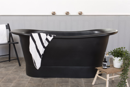 Badewanne aus schwarzem Kupfer