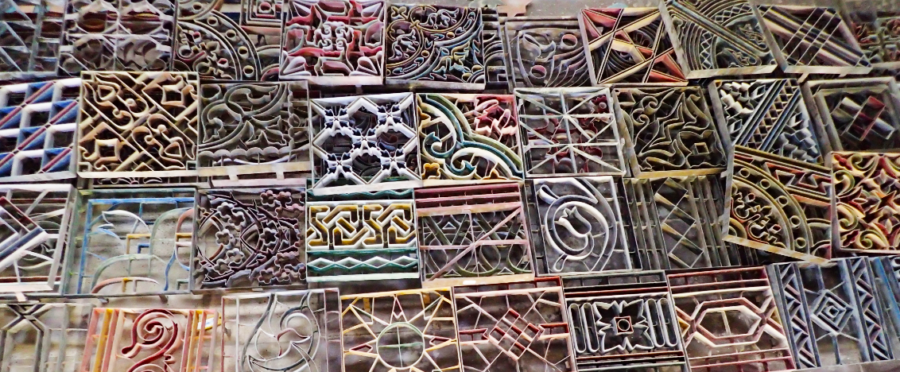 5 steps to create patterns with encaustic cement tiles